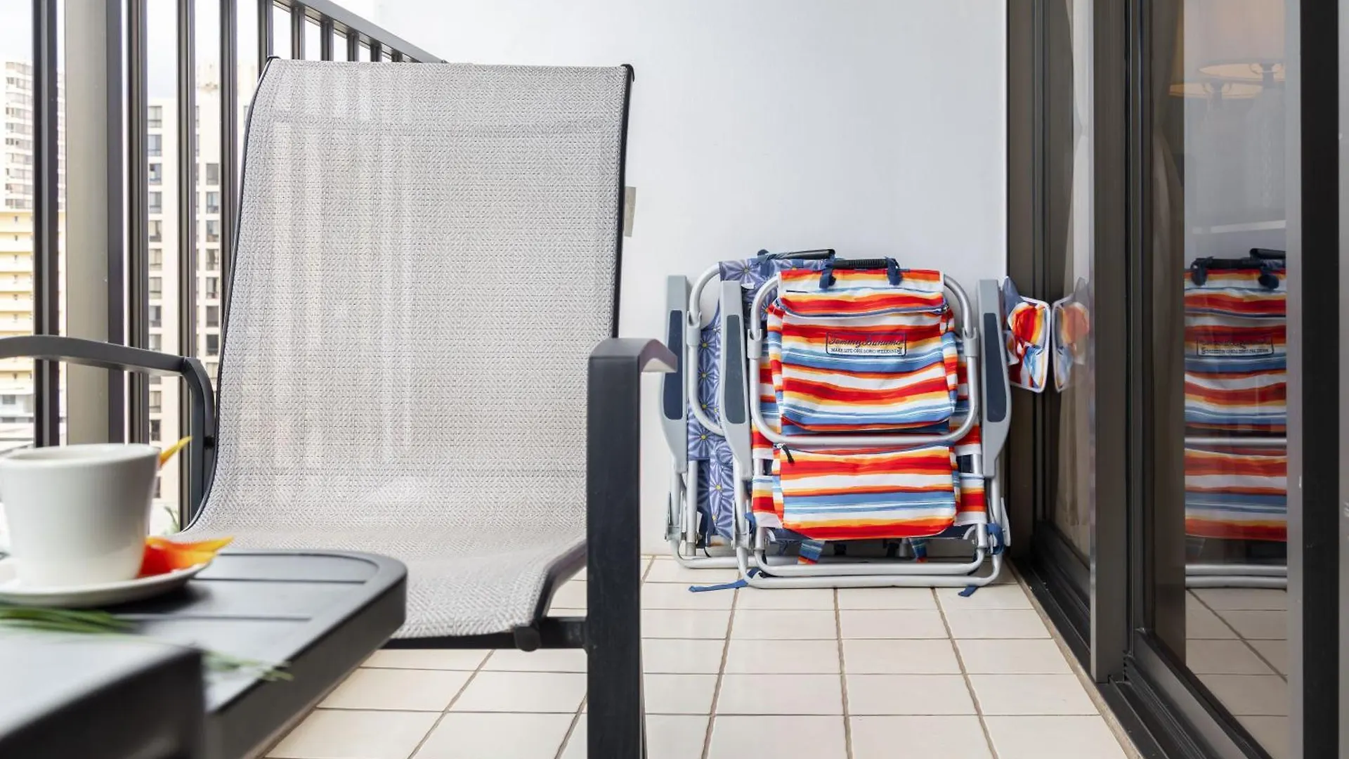 Waikiki Banyan 1Br, Steps To Beach With Free Parking! ホノルル