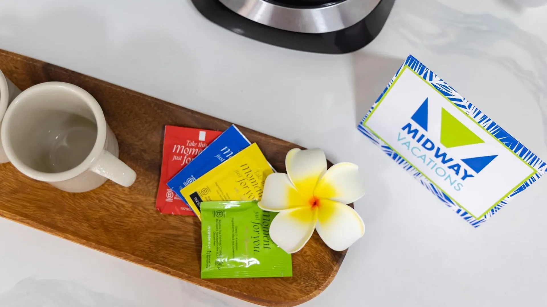 Waikiki Banyan 1Br, Steps To Beach With Free Parking! ホノルル アパート