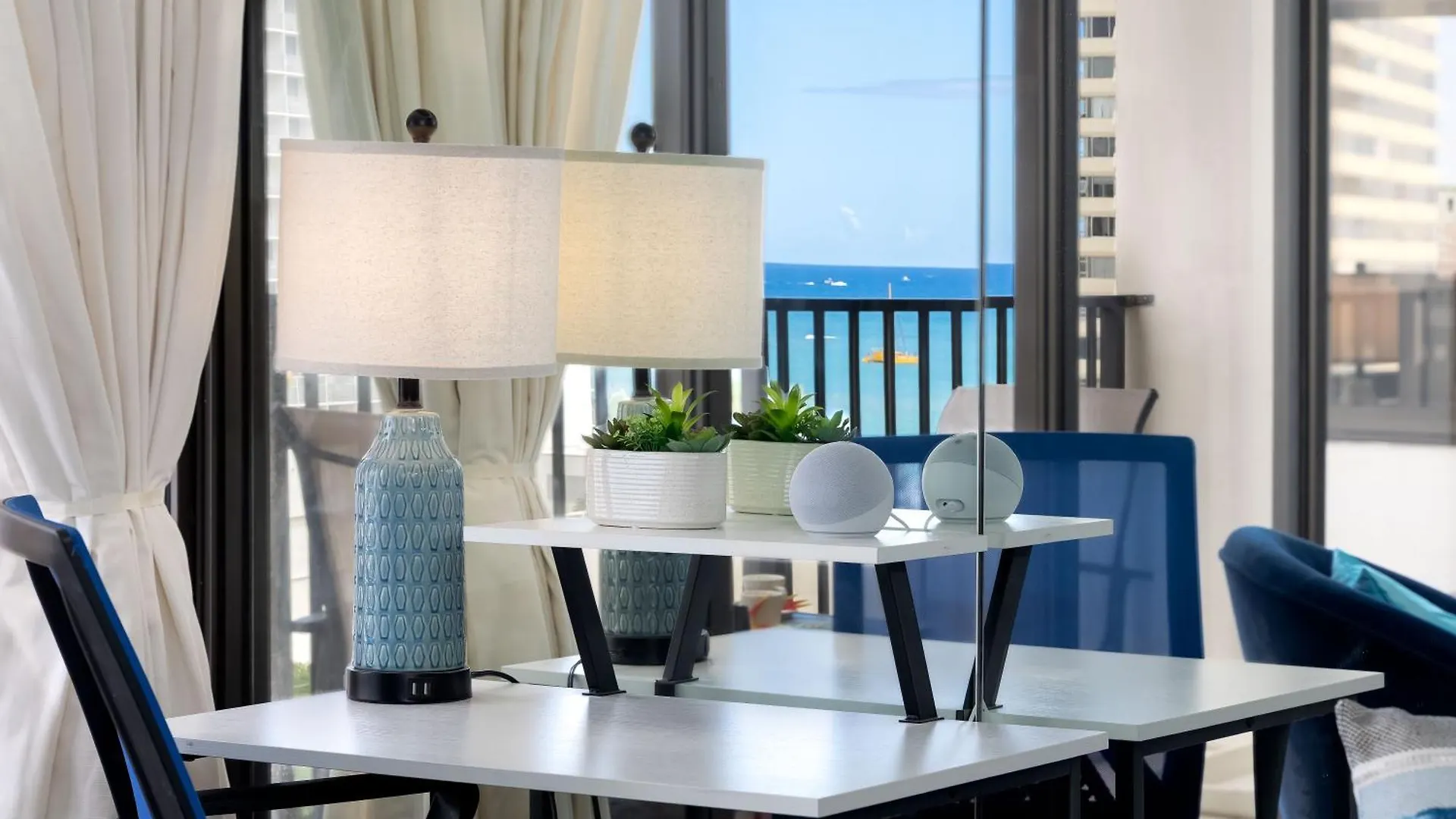 アパート Waikiki Banyan 1Br, Steps To Beach With Free Parking! ホノルル 米国