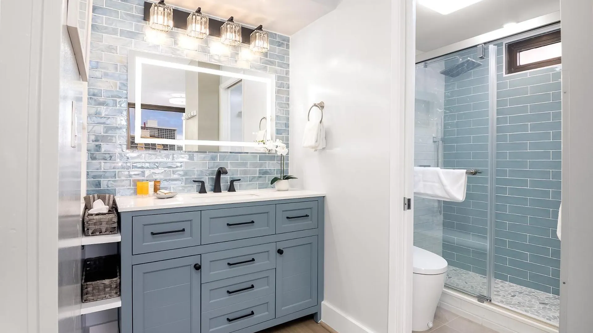 アパート Waikiki Banyan 1Br, Steps To Beach With Free Parking! ホノルル 米国