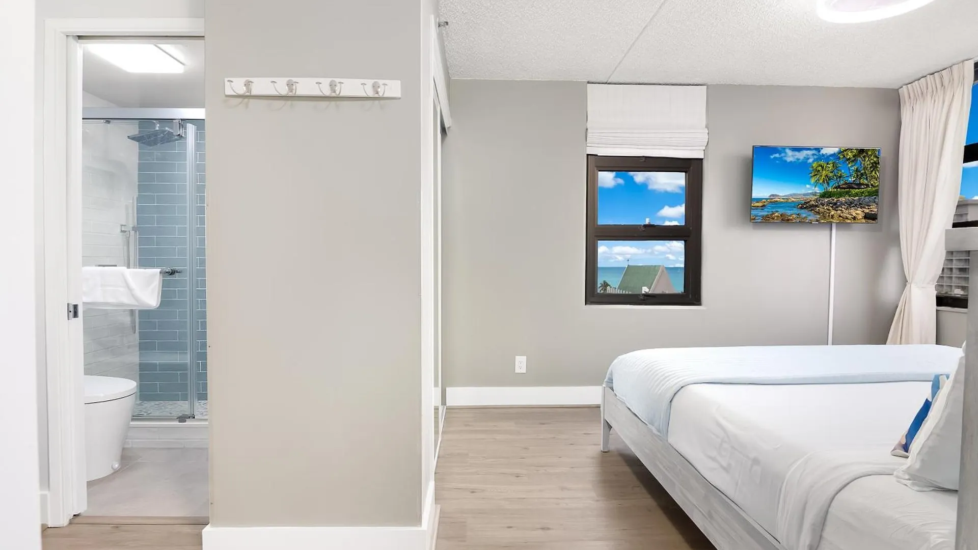 Daire Waikiki Banyan 1Br, Steps To Beach With Free Parking! Honolulu ABD