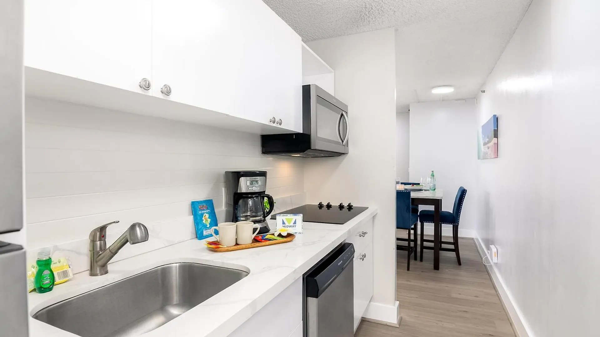 Waikiki Banyan 1Br, Steps To Beach With Free Parking! Honolulu